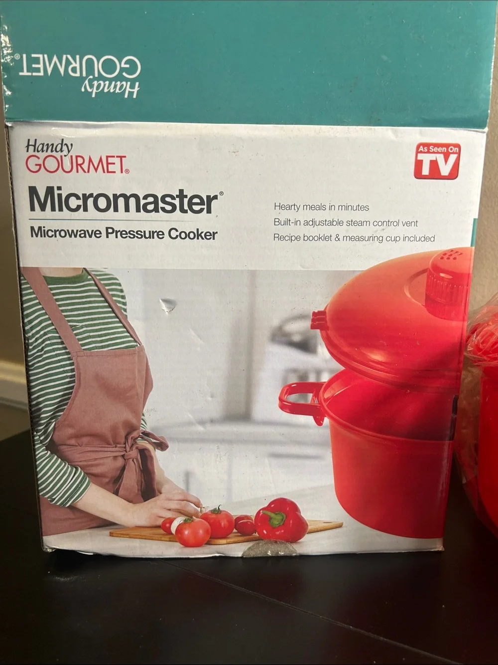 Handy gourmet micro-master POP Microwave Pressure Cooker